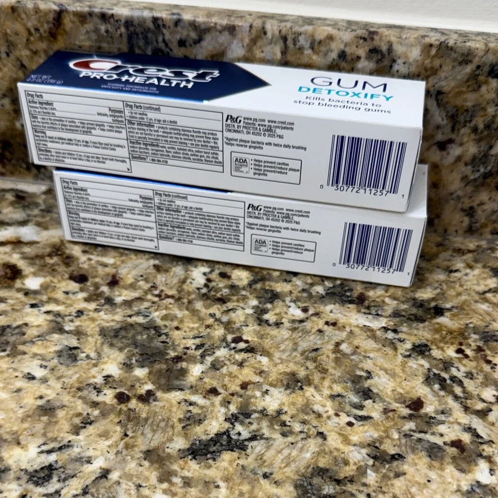 NWT Gum Detoxify Toothpaste - 4.8 oz